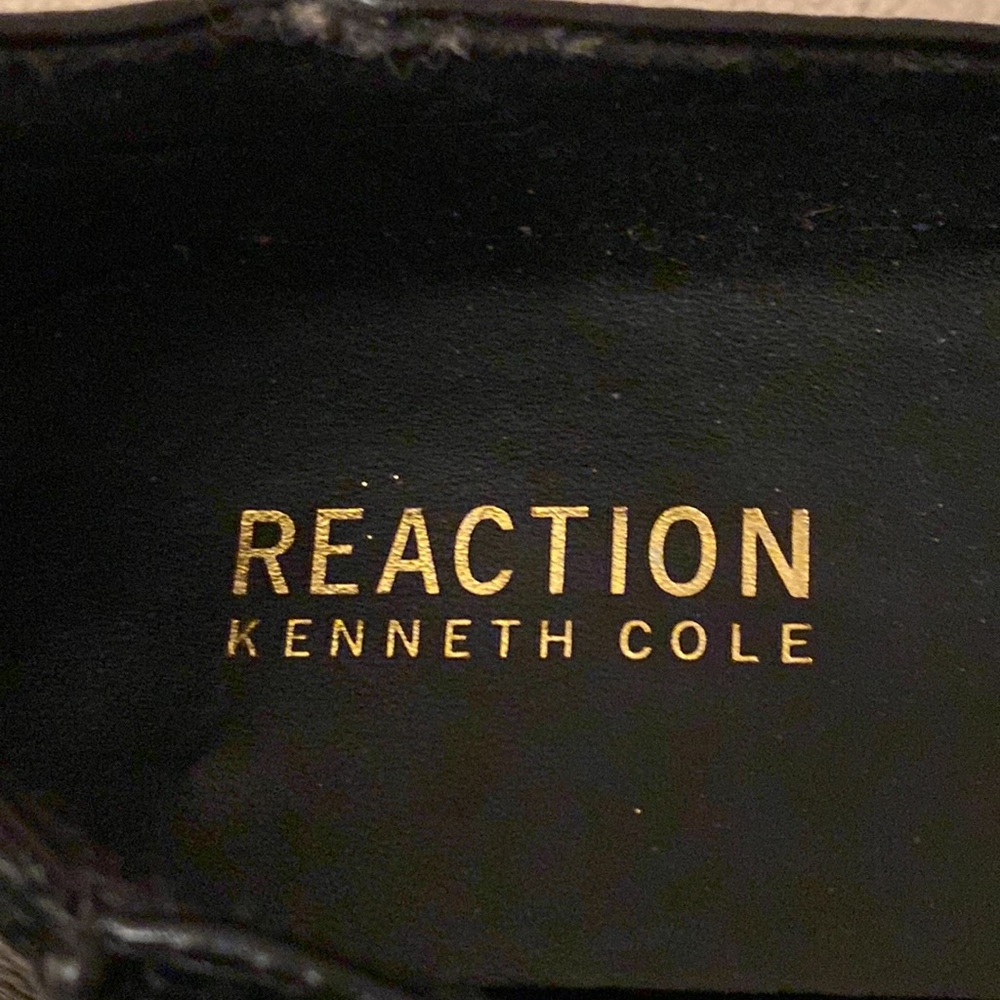 Kenneth Cole Reaction Viv Buckle Black Gold SZ 7.5 Designer Chic Textured Flats - Picture 11 of 11